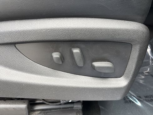 Used 2016 GMC Yukon Denali w/ Open Road Package image 30