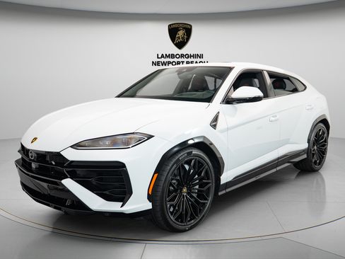 Used 2025 Lamborghini Urus SE AWD/4WD image 3