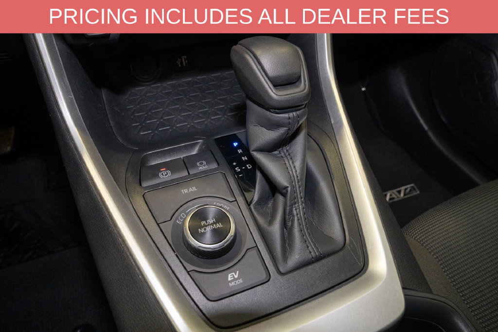 Certified 2025 Toyota RAV4 LE AWD/4WD image 15