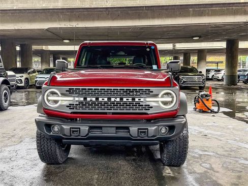 New 2025 Ford Bronco Badlands w/ Sasquatch Package image 2