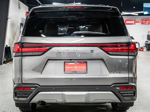 Used 2024 Lexus LX 600 4WD w/ Luxury Package image 7