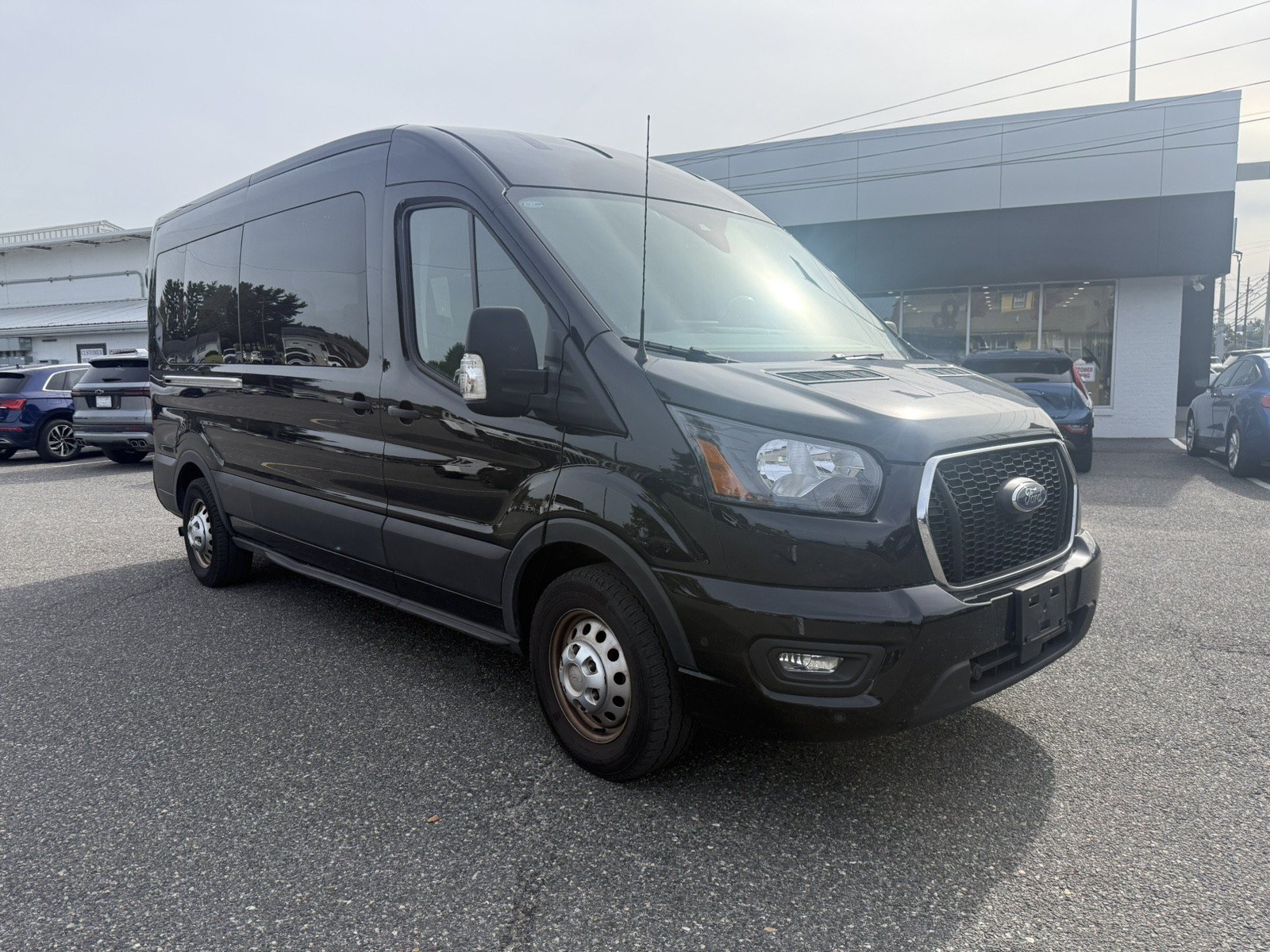 Used 2025 Ford Transit 350 XLT AWD/4WD image 1