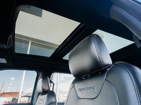 Used 2019 Ford F150 Raptor w/ Equipment Group 802A Luxury image 24