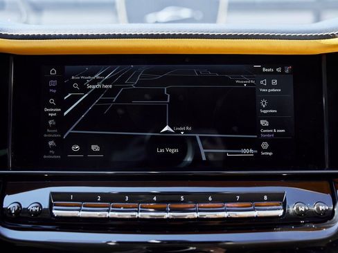Used 2025 Rolls-Royce Cullinan AWD/4WD image 76