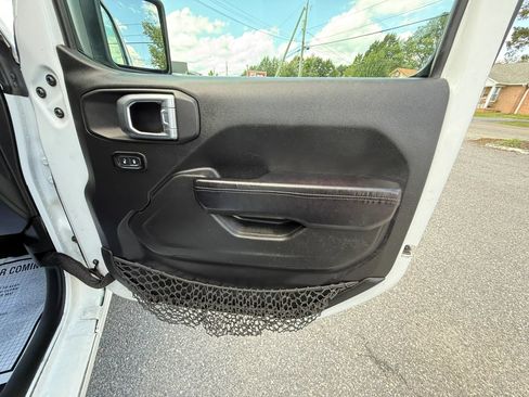 Used 2021 Jeep Wrangler Unlimited Sport AWD/4WD image 43