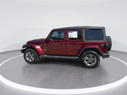 Used 2022 Jeep Wrangler Unlimited Sahara w/ Cold Weather Group image 6
