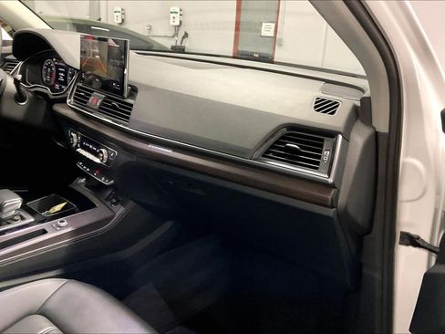 Certified 2023 Audi Q5 2.0T Premium Plus w/ Premium Plus Package image 17