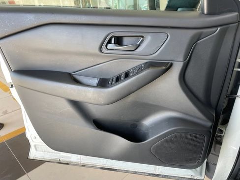 Certified 2026 Nissan Rogue S FWD image 9
