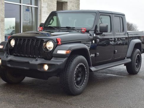 Used 2021 Jeep Gladiator Sport w/ Trailer Tow Package AWD/4WD image 14