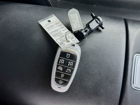 Used 2023 Hyundai Santa Fe Limited image 36