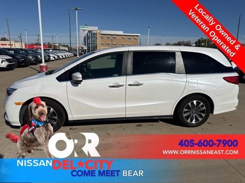 Used 2024 Honda Odyssey EX-L image 2