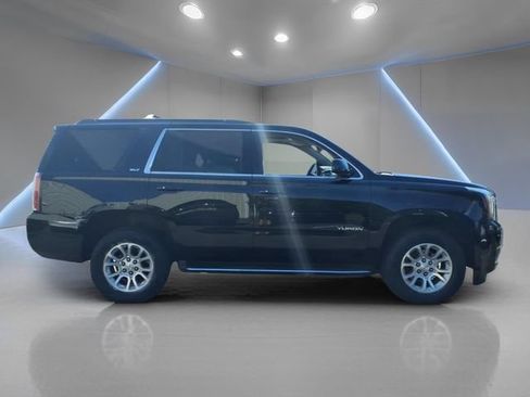 Used 2019 GMC Yukon SLT w/ Open Road Package AWD/4WD image 2