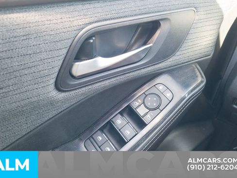 Used 2023 Nissan Rogue SV image 13