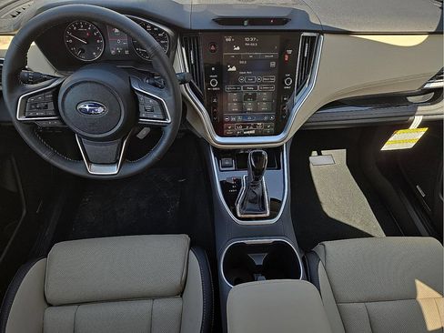 Certified 2025 Subaru Outback Limited AWD/4WD image 12