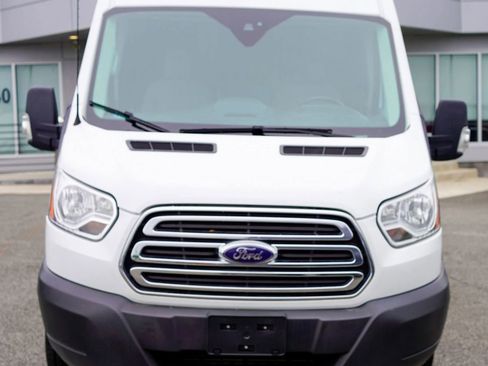 Used 2018 Ford Transit 250 130 Medium Roof w/ Interior Upgrade Package RWD image 9