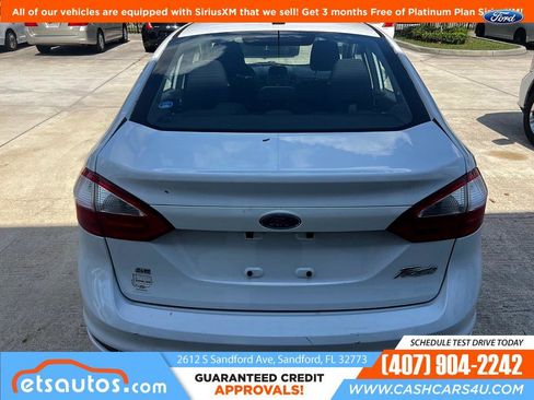 Used 2015 Ford Fiesta SE image 6