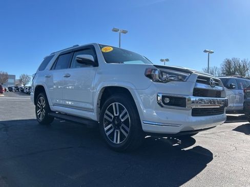 Used 2023 Toyota 4Runner Limited image 3