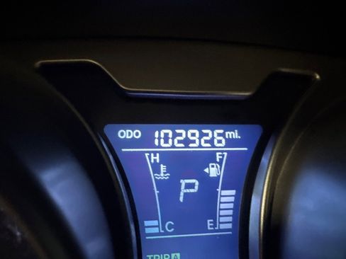 Used 2012 Hyundai Veloster w/ Style Pkg FWD image 5
