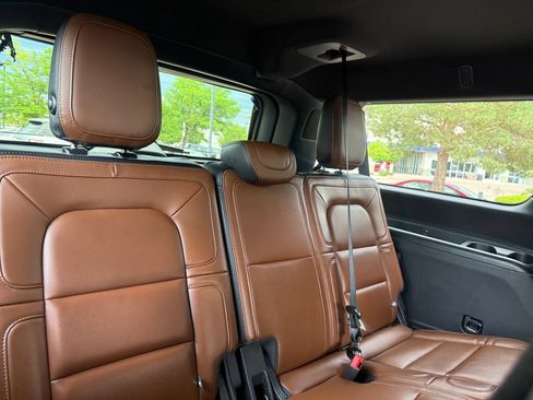 Certified 2024 Lincoln Navigator L Reserve AWD/4WD image 28