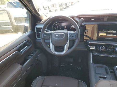 New 2026 GMC Sierra 3500 Denali w/ Denali Reserve Package AWD/4WD image 14