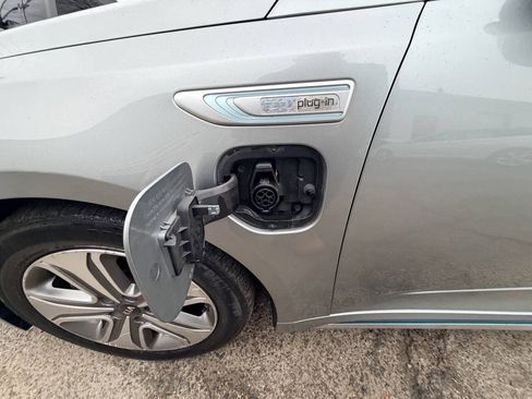 Used 2017 Kia Optima EX FWD image 25