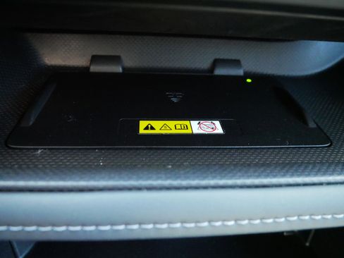 New 2024 Toyota Highlander Limited image 30