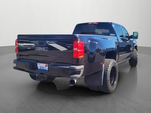 Used 2015 GMC Sierra 3500 Denali w/ Duramax Plus Package image 4