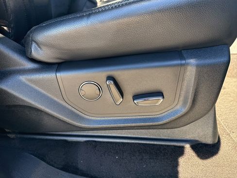 Used 2019 Ford Expedition Limited image 37