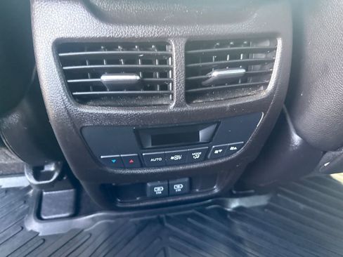 Used 2018 Acura MDX SH-AWD image 16