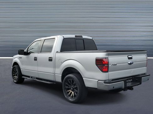 Used 2013 Ford F150 XLT w/ Luxury Equipment Group image 4