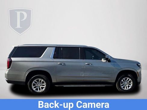 Certified 2025 Chevrolet Suburban LS image 4