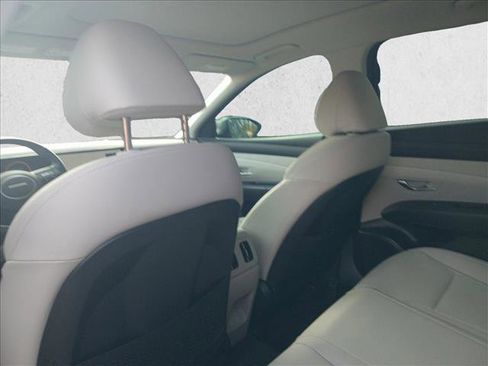 Certified 2025 Hyundai Tucson SEL image 10