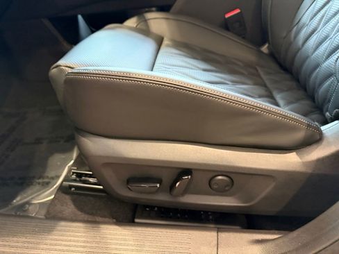 New 2026 Nissan Rogue Platinum image 15