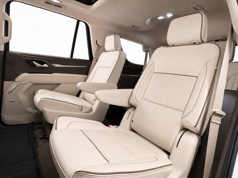 Used 2024 GMC Yukon Denali AWD/4WD image 23