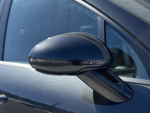 Used 2025 Porsche Macan image 29