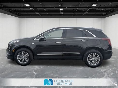 Used 2023 Cadillac XT5 Premium Luxury w/ Technology Package image 2