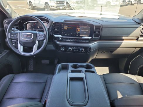 Used 2024 GMC Sierra 1500 SLT AWD/4WD image 15