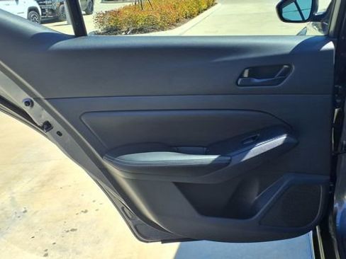 Used 2025 Nissan Altima 2.5 SV image 15