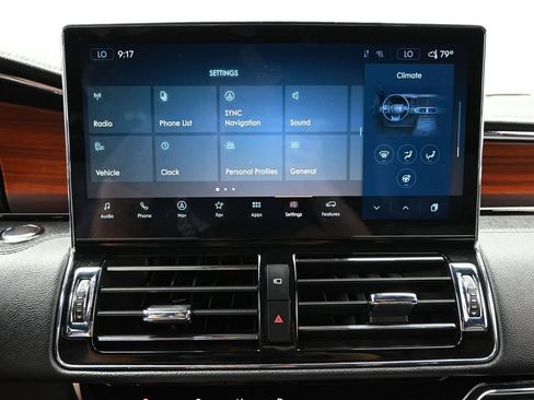 Used 2024 Lincoln Navigator Premiere AWD/4WD image 38