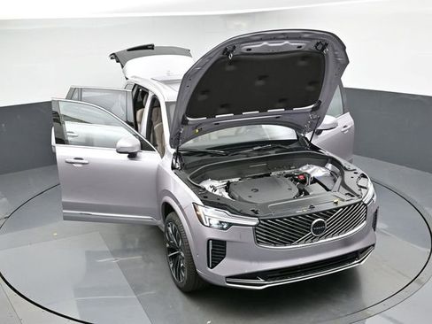 New 2026 Volvo XC90 B6 Ultra w/ Lounge Package image 51