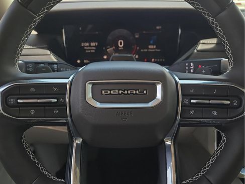 Used 2024 GMC Acadia Denali w/ Super Cruise Package FWD image 19