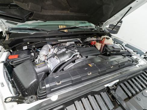 Used 2024 GMC Sierra 2500 AT4 w/ AT4 Premium Plus Package image 36