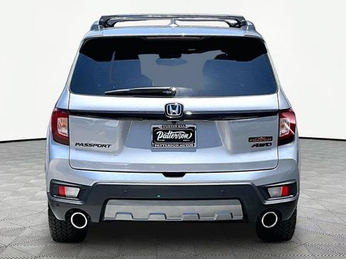 Used 2025 Honda Passport TrailSport image 4