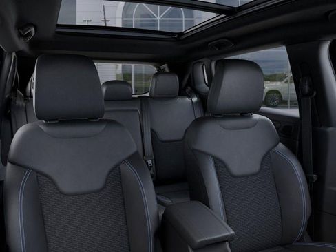 New 2025 Jeep Compass Latitude w/ Sun & Sound Group image 26