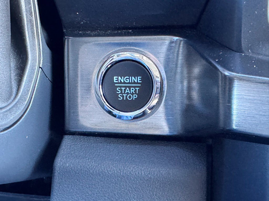 Used 2024 Ford F250 Lariat AWD/4WD image 9