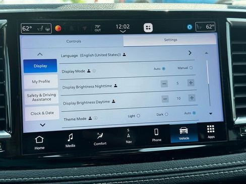Certified 2023 Chrysler Pacifica Limited w/ Trailer Tow Group AWD/4WD image 35