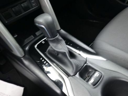 Certified 2025 Toyota Corolla Cross LE image 33