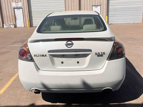 Used 2009 Nissan Altima 3.5 SE w/ Sport Pkg FWD image 5