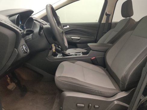 Used 2018 Ford Escape SE image 17