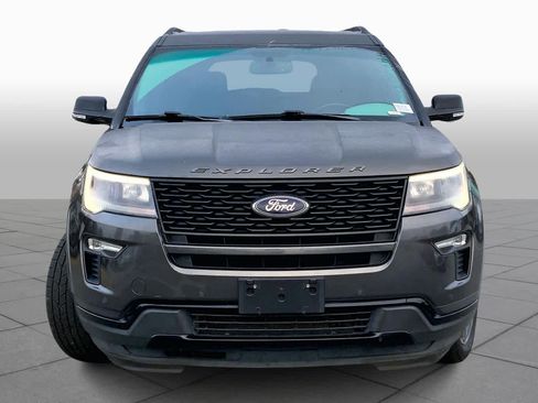 Used 2019 Ford Explorer Sport image 4